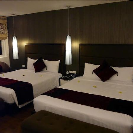 Hotel Orchid Kochi Eksteriør bilde